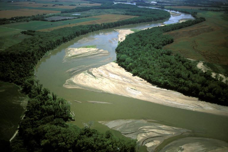 Sand bars on Missouri River